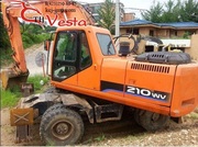 Продаётся экскаватор Daewoo Doosan 210WV,  2004 года.  