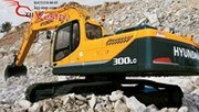 Продается экскаватор Hyundai R300LC,  2012 года выпуска  